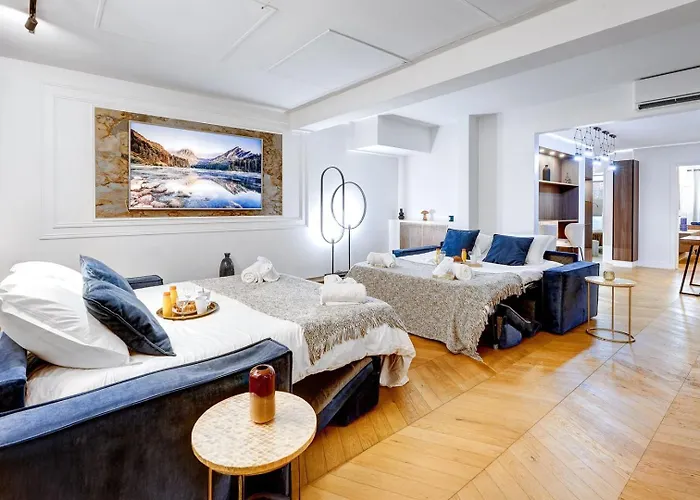 Daire Bluestay 165 - Spacieux A